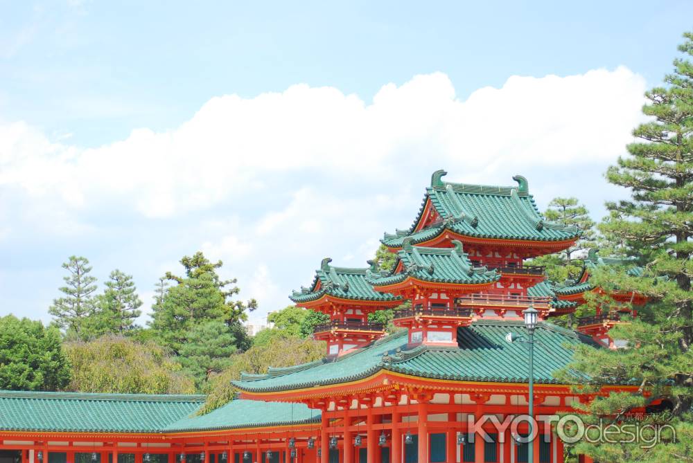 平安神宮の蒼龍楼