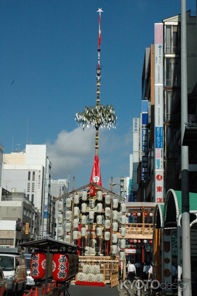 青空いっぱいの函谷鉾