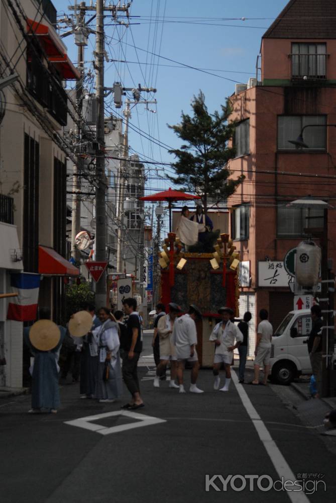 山鉾巡行を待つ白楽天山