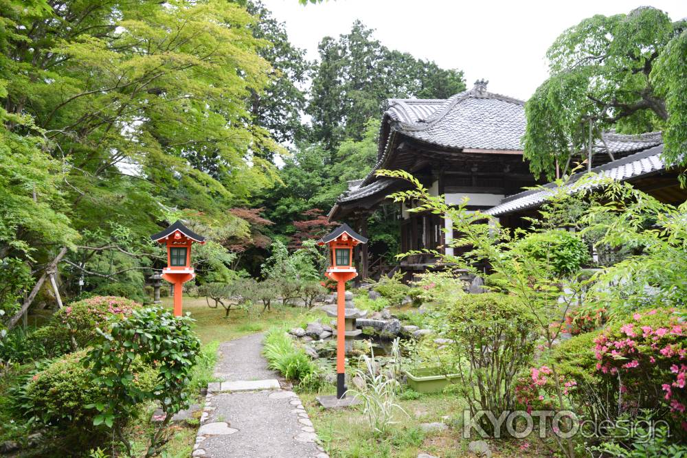 十輪寺　緑あふれる