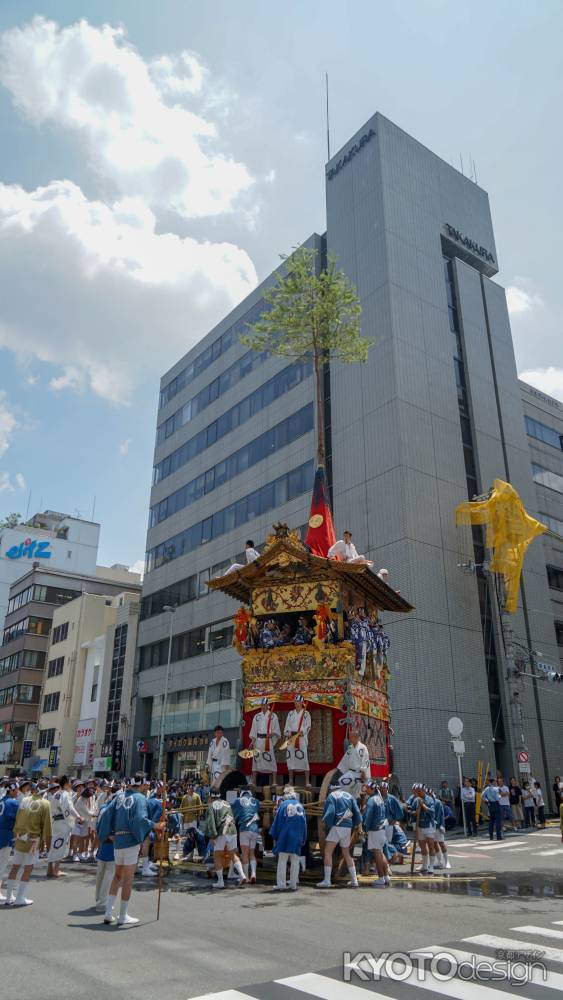 祇園祭2019　後祭　天高く伸びる松