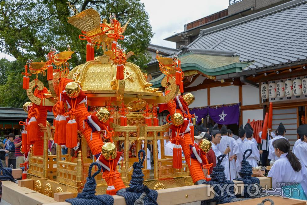 晴明祭　神輿の威厳