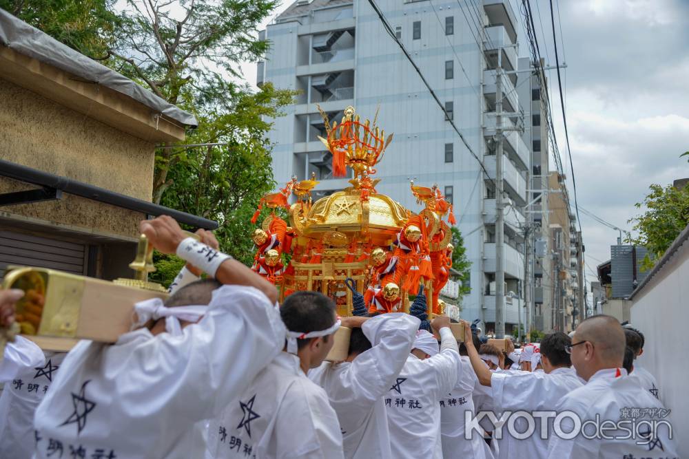 晴明祭　晴明桔梗と神輿