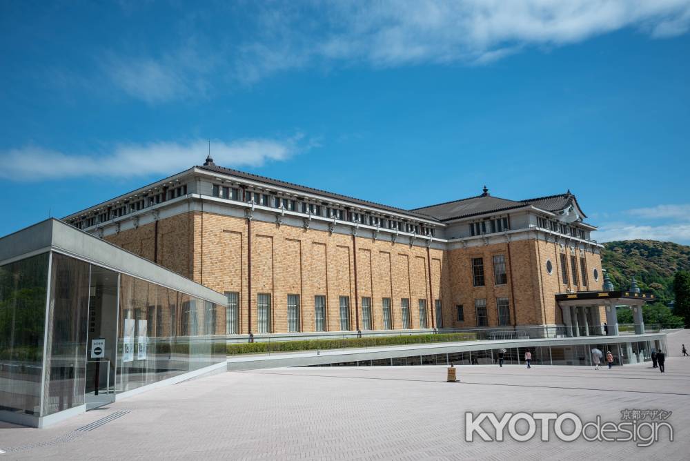 ガラスの京セラ美術館