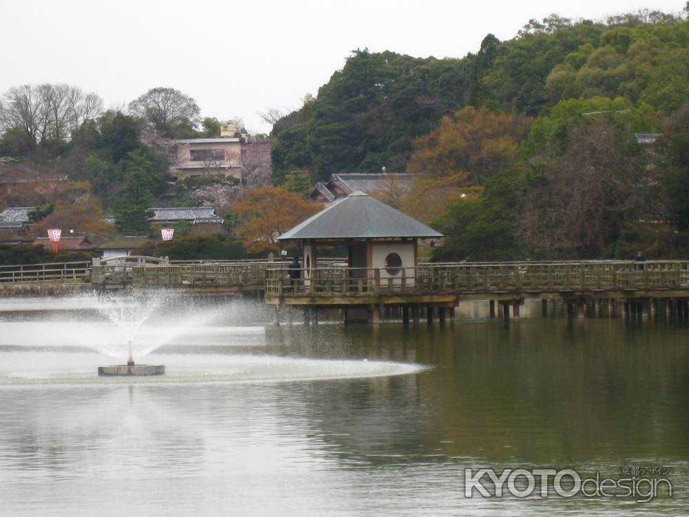 噴水と回廊