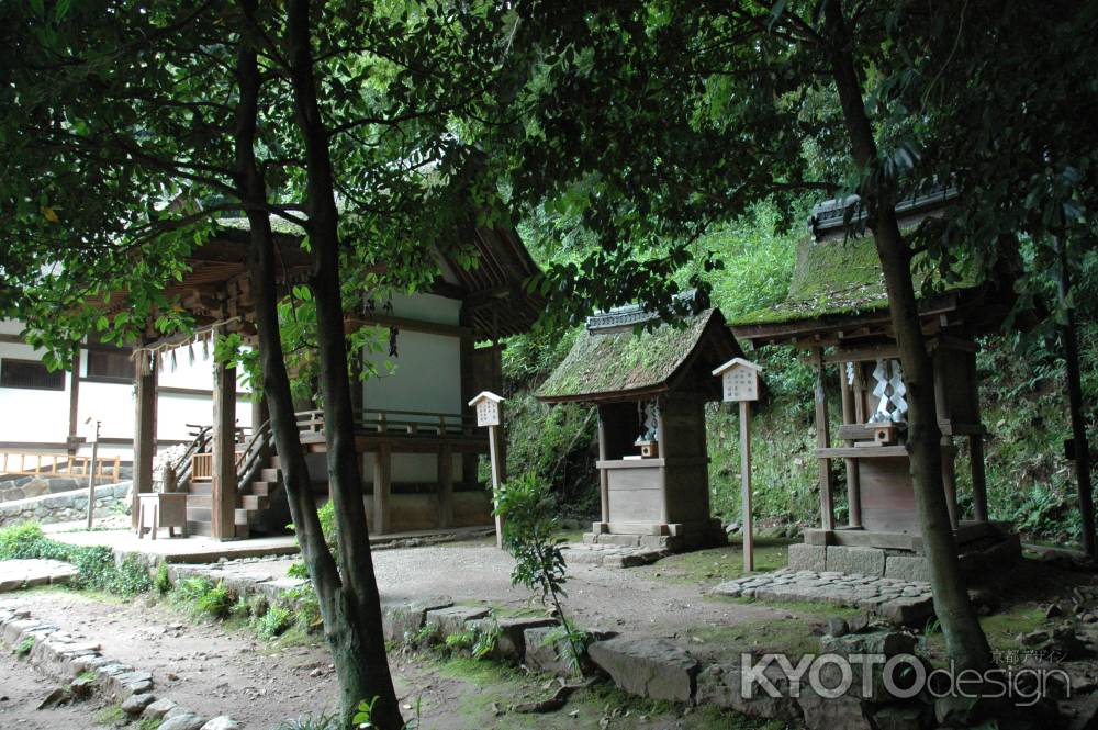 宇治上神社　末社