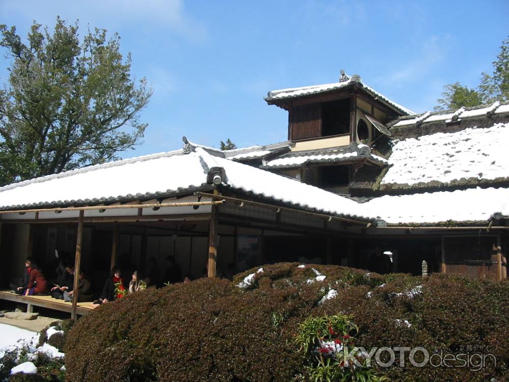 雪と青空