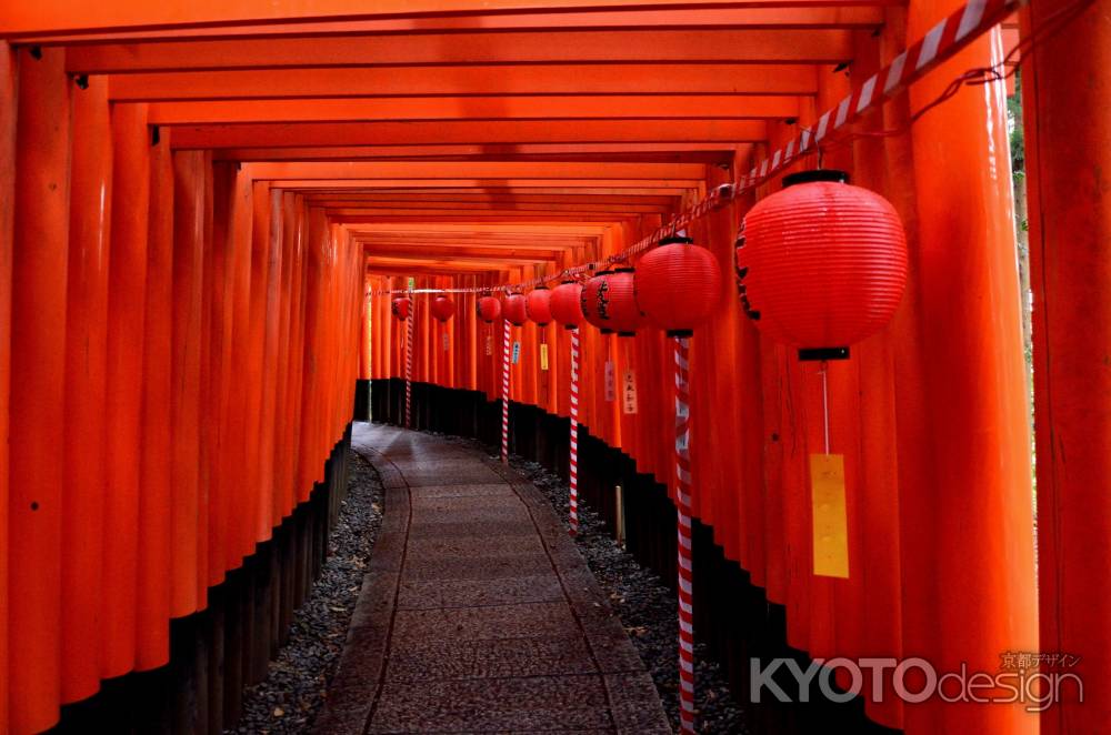 宵待ちの鳥居