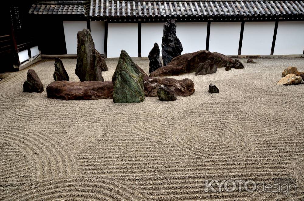 砂紋に浮かぶ仙島