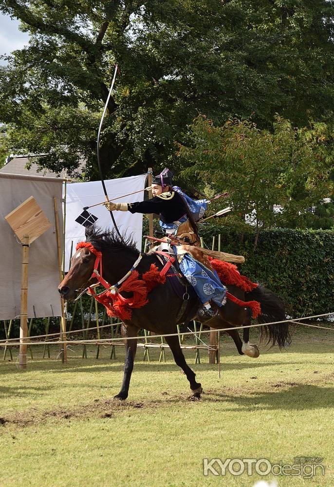 勇壮の騎射（うまゆみ）　