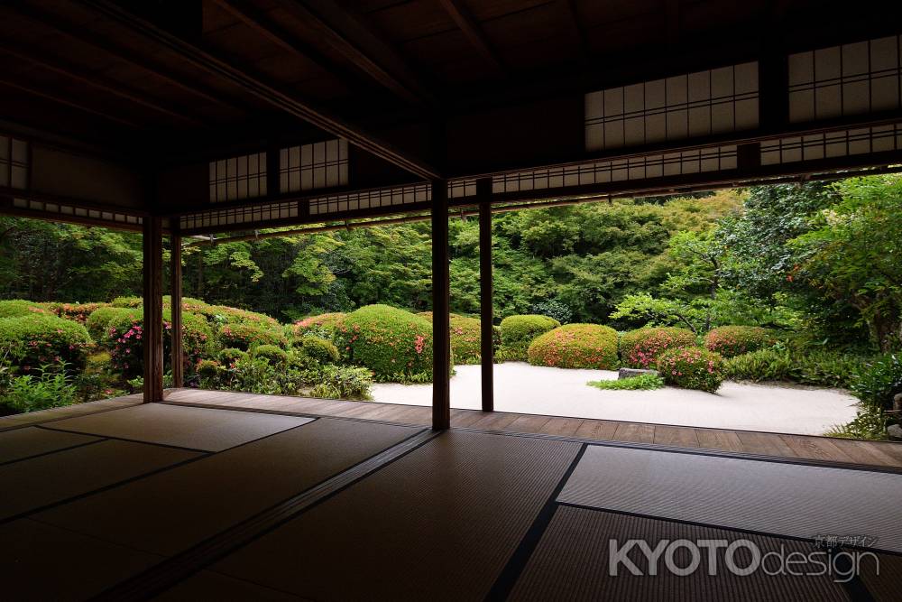 静かなる花の寺