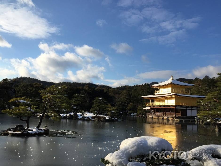 白い金閣寺