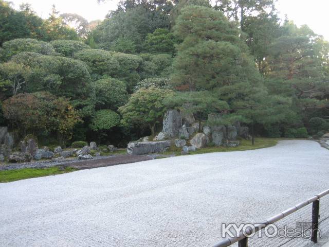 金地院鶴亀の庭