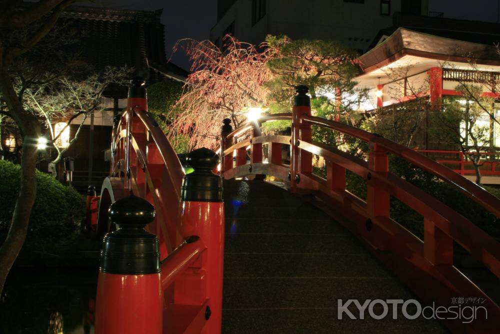 神泉苑　夜の渡り橋