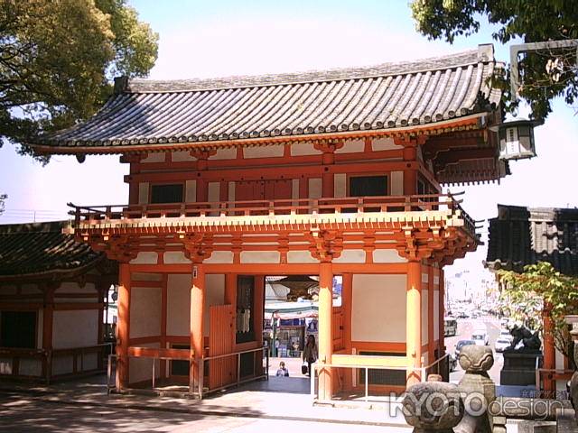 八坂神社　西楼門の裏側