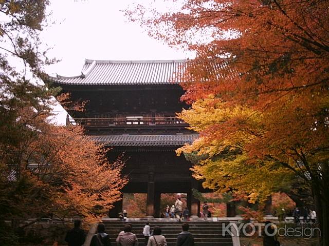 秋の南禅寺三門