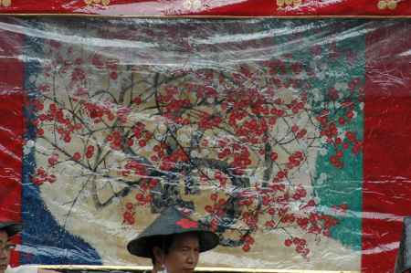 油天神山の梅の模様の装飾