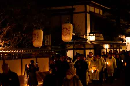 狐の嫁入り巡行の先頭（高台寺近辺）