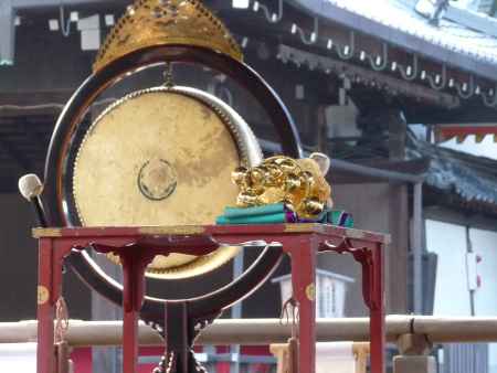 神が降りるまでの間　（八坂神社）