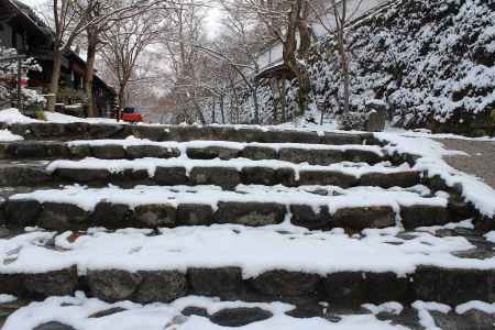 雪の三千院