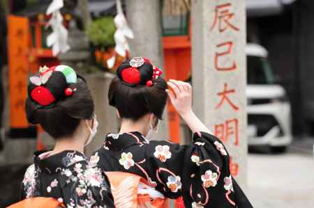 辰巳大明神にて