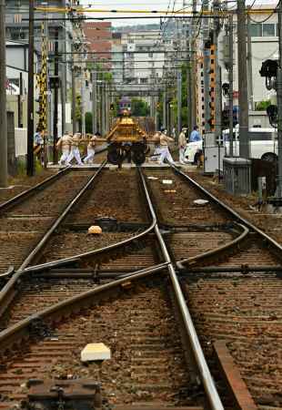 神輿通過します！