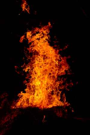保津の火祭り　炎