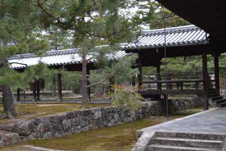 大徳寺　仏殿の廊下