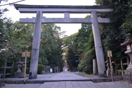 石清水八幡宮　三ノ鳥居