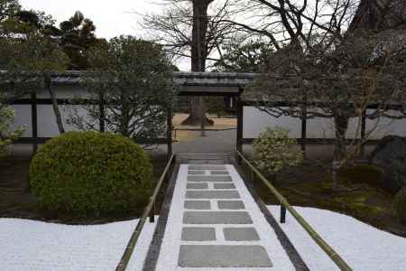 東寺　小子房　石畳