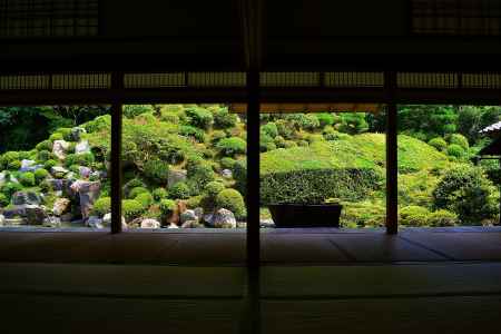 書院から望む庭園