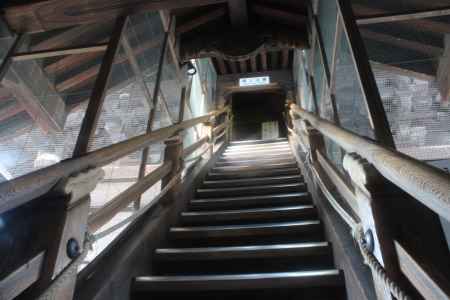 南禅寺三門への階段