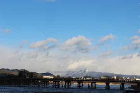 冬の嵐山・渡月橋