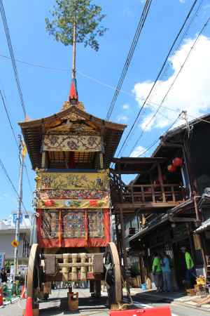 祇園祭　青空の後祭