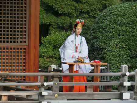 城南宮　梅が枝神楽花守り