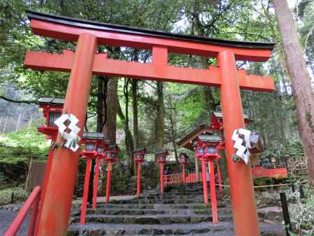 貴船神社　中宮結社1