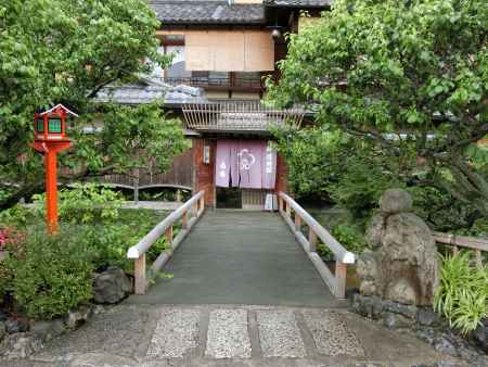 白川料理旅館