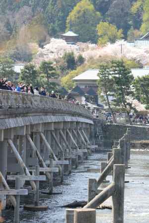 嵐山渡月橋と虚空蔵法輪寺