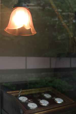 岡崎公園近くの骨董屋さん