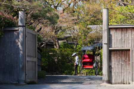 嵐山公園　料亭吉兆と人力車