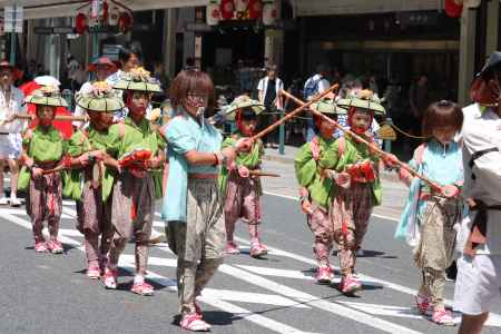 祇園祭　前祭り　四条傘鉾