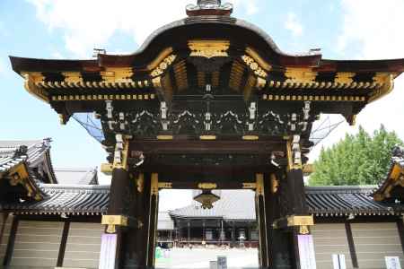 西本願寺 阿弥陀堂門