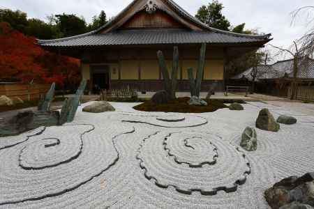 圓光寺 奔龍庭②