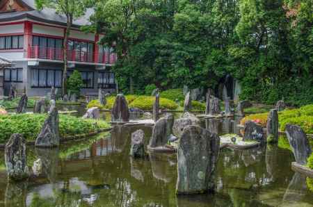 松尾大社は松風三苑の一つ蓬莱の庭の全景