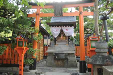 辰巳大明神の鳥居