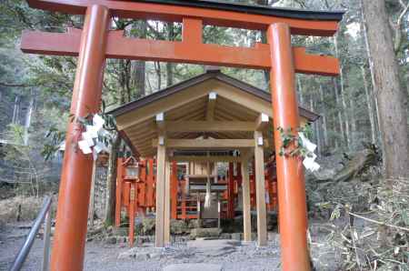 貴船神社の結社