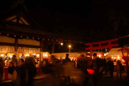 節分の日の吉田神社の境内