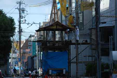 鶏鉾の鉾建て