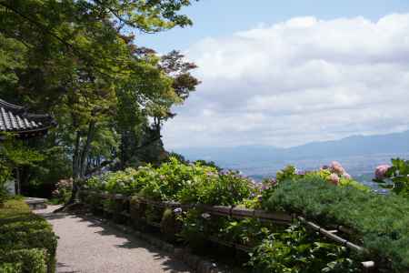 善峯寺　眼下に広がる市街