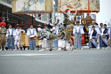 祇園祭2017　山鉾巡行　綾傘鉾の棒振り